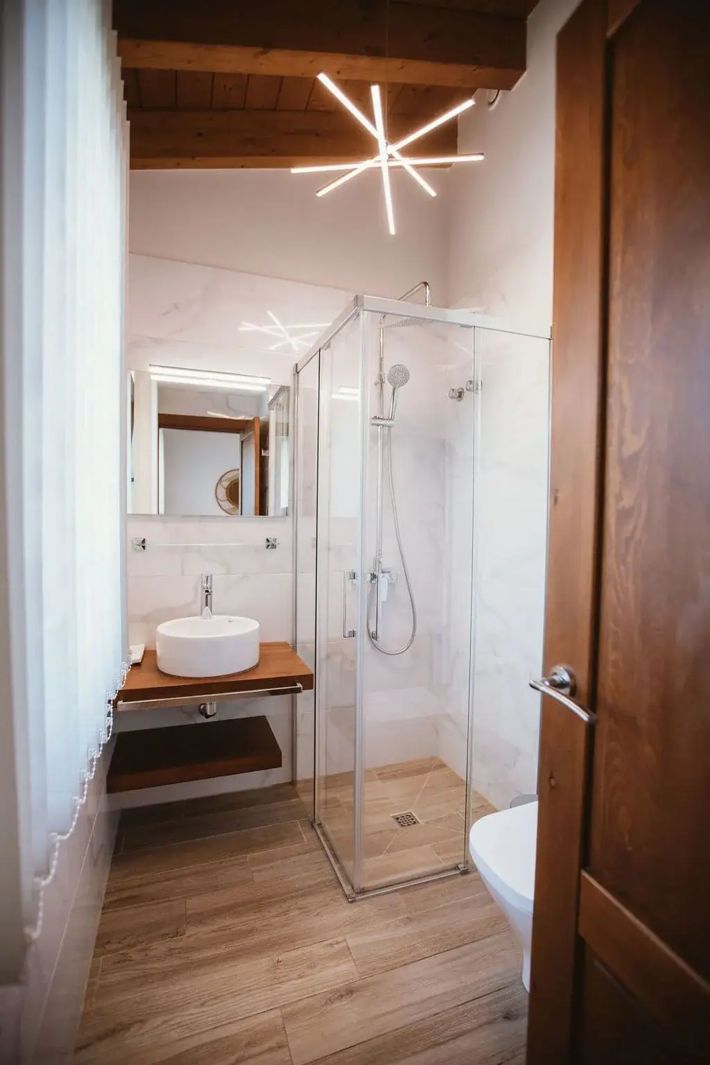 Bathroom of the Deluxe apartment